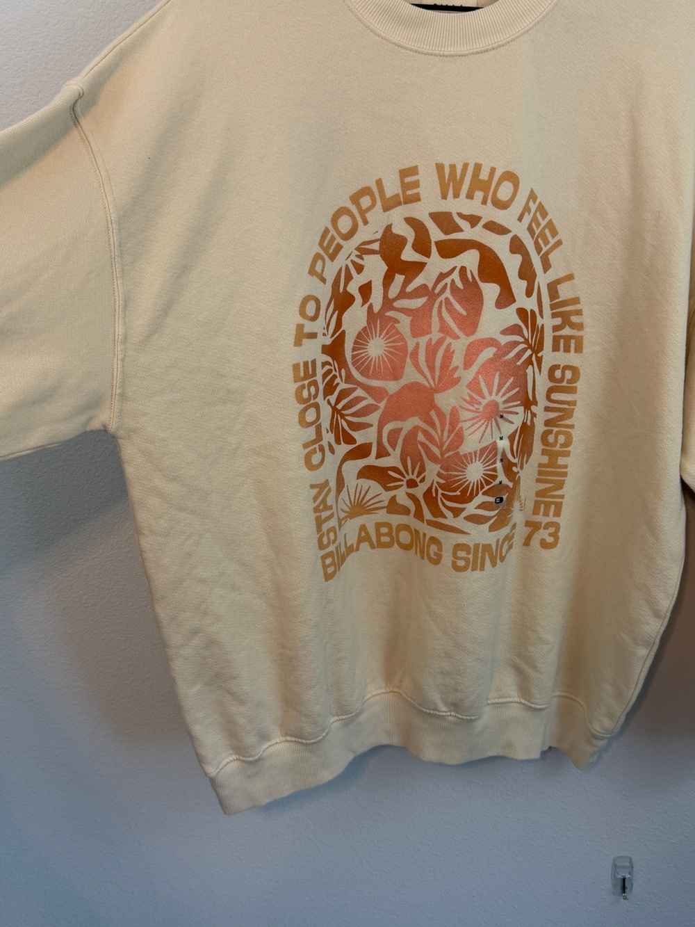 Billabong NWT Cream Oversized Crewneck Sweatshirt with Orange Floral Graphic - Picture 3 of 9